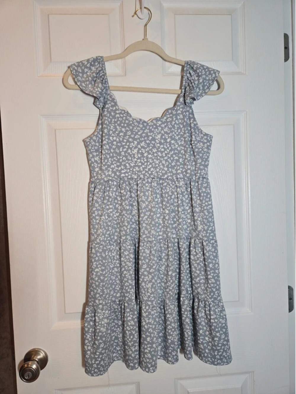 Montevideo Gray blue scalloped dress size medium